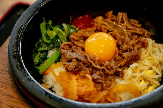 韓国料理を移動販売するためにキッチンカーに必要な設備や資格とは？