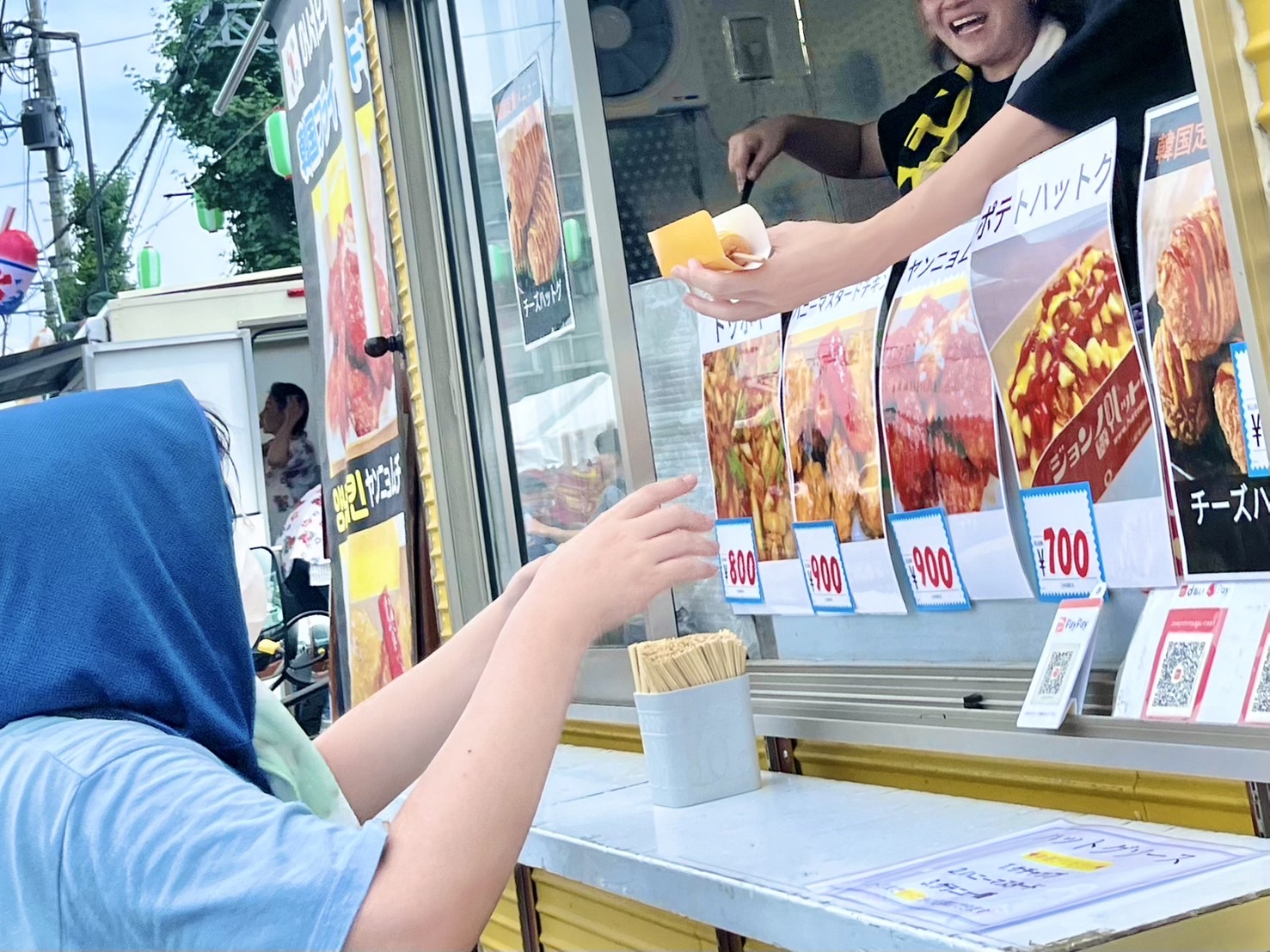 【2026年最新版】キッチンカーの夏メニュー紹介！イベント出店で人気店になろう！
