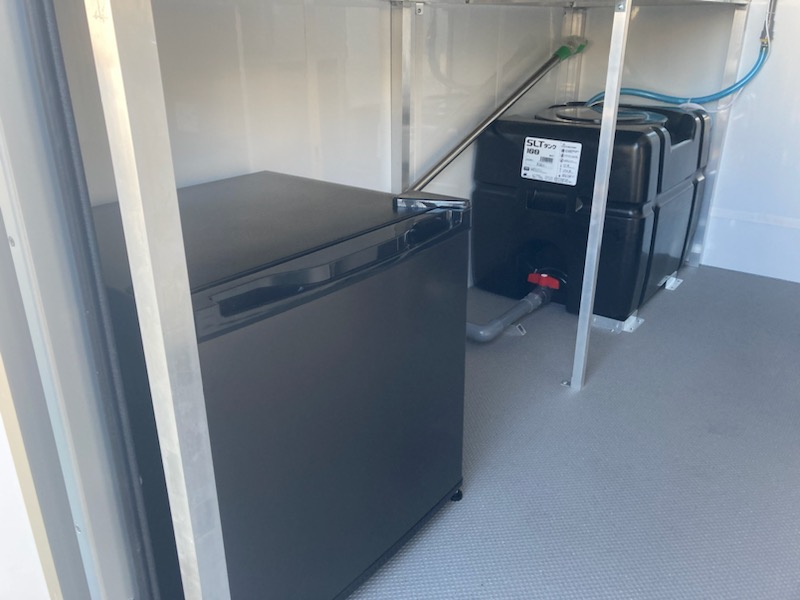 キッチンカー冷蔵庫はどれが正解？種類・サイズ/容量・消費電力(ワット