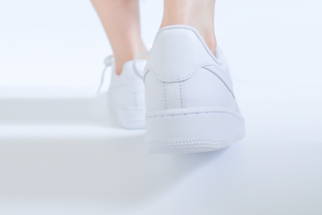 キッチンカー営業中、何を履く？コックシューズのおすすめ商品と選び方を解説！