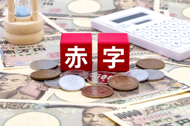 キッチンカーは赤字でも続けるべき？撤退か売却かの判断基準を解説