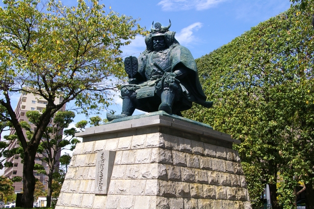 甲府市でキッチンカー開業するなら格安のレンタル・リース！営業許可取得の流れも解説！